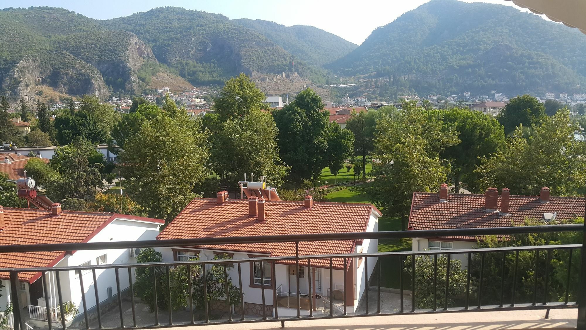 Cicek & Otel